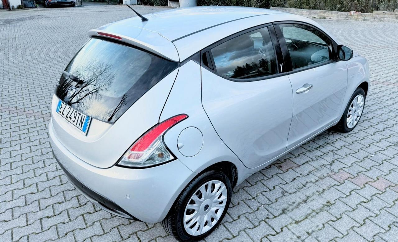 Lancia Ypsilon 1.2 *UNICOPROPRIETARIO *69 CV 5 porte Elle