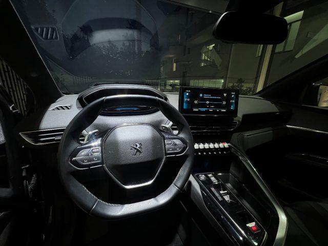 PEUGEOT 5008 BlueHDi 130 S&S EAT8 Allure Pack da?259,00 mensili