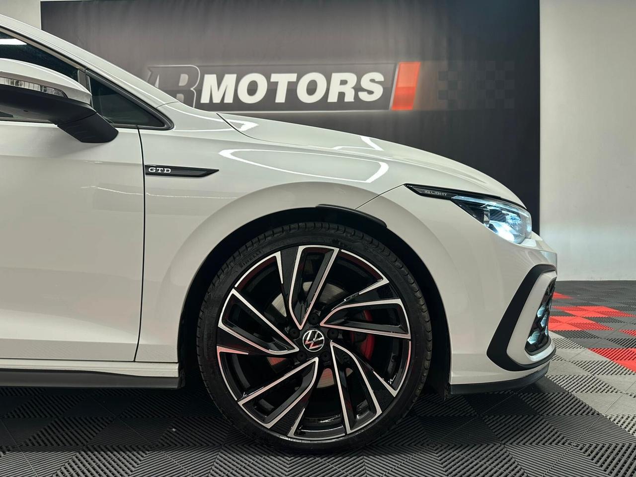 Volkswagen Golf 2.0 GTD DSG