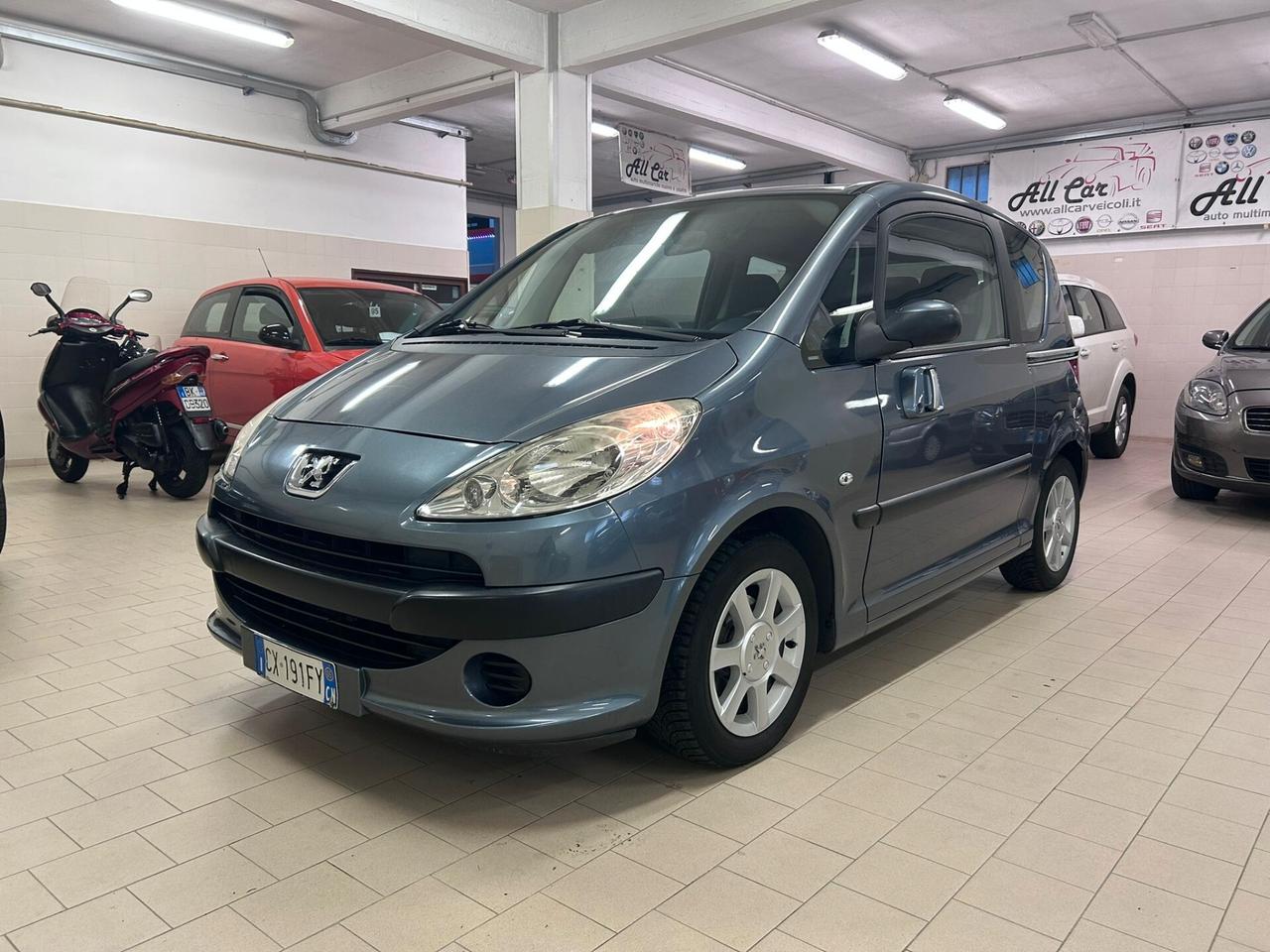 Peugeot 1007 1.4 HDi Happy
