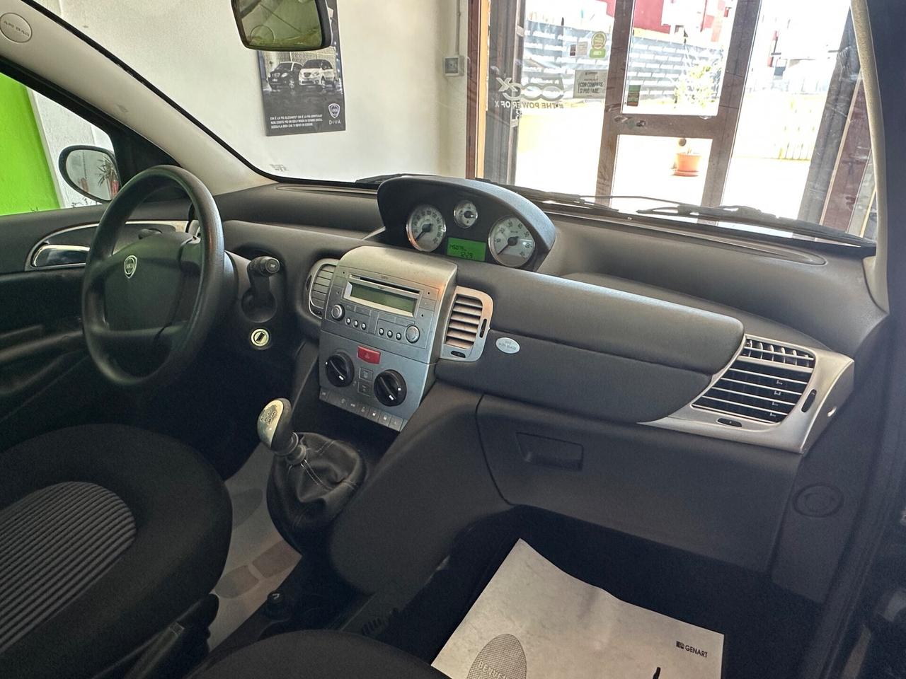 Lancia Ypsilon 1.2 Oro 60cv
