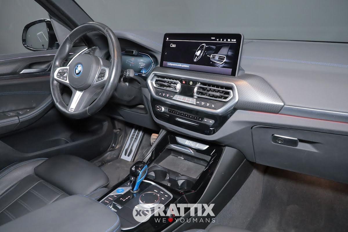 BMW iX3 motore elettrico 286CV Impressive + Tetto apribile
