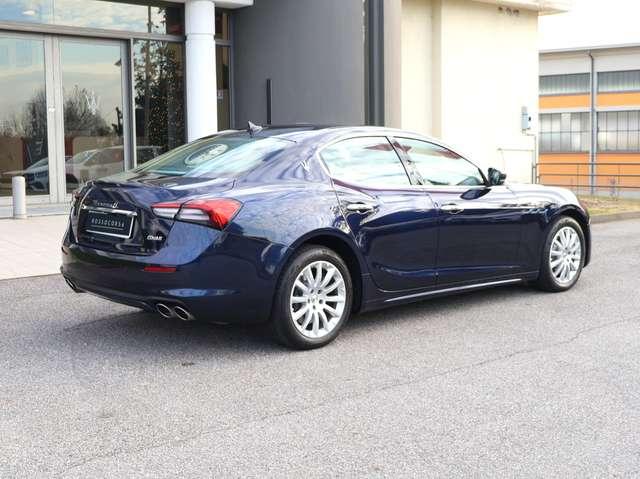 Maserati Ghibli GT Hybrid 330 CV