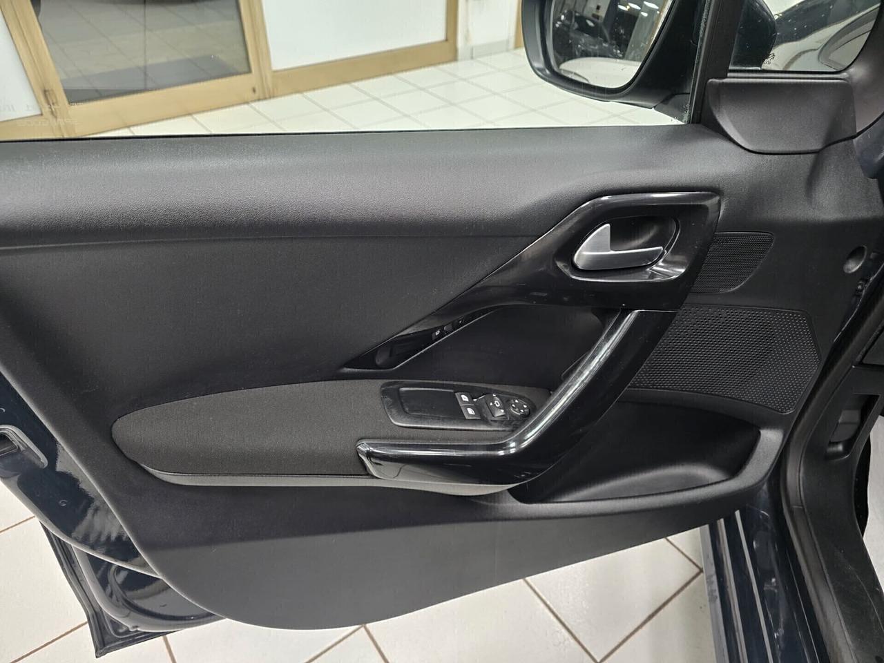 Peugeot 208 PureTech 82 5 porte Active 2018 NEOPATENTATI