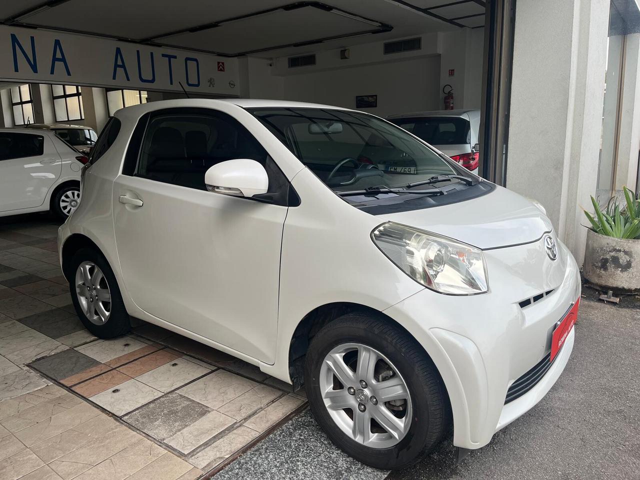 Toyota iQ 1.0