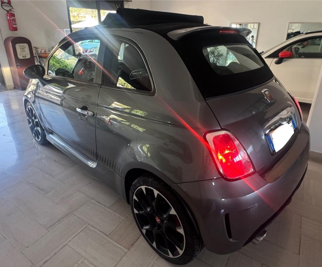 ABARTH 500 Cabrio 1.4 Turbo T-Jet MTA Bicolore