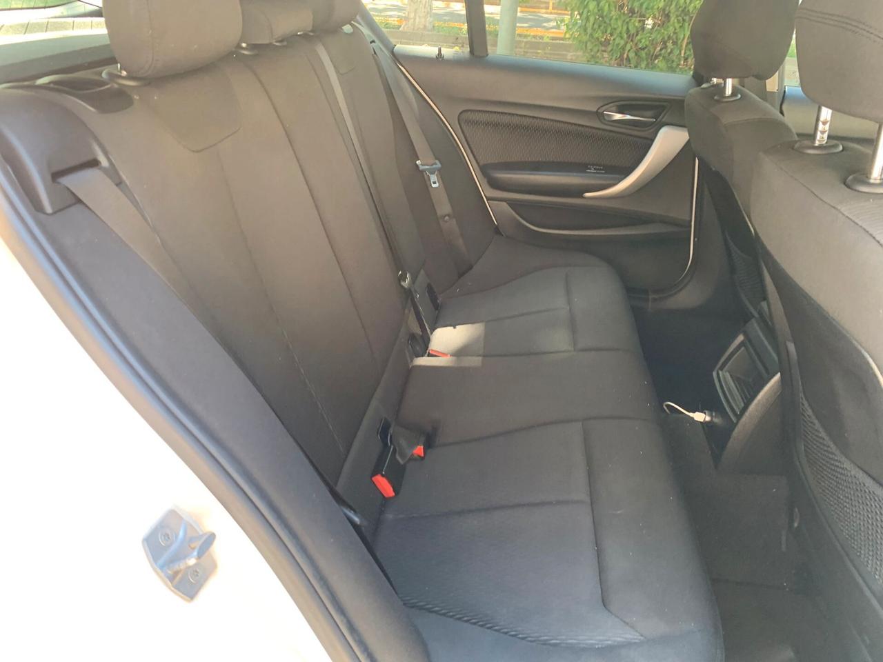 Bmw 116 116d 3p. Advantage
