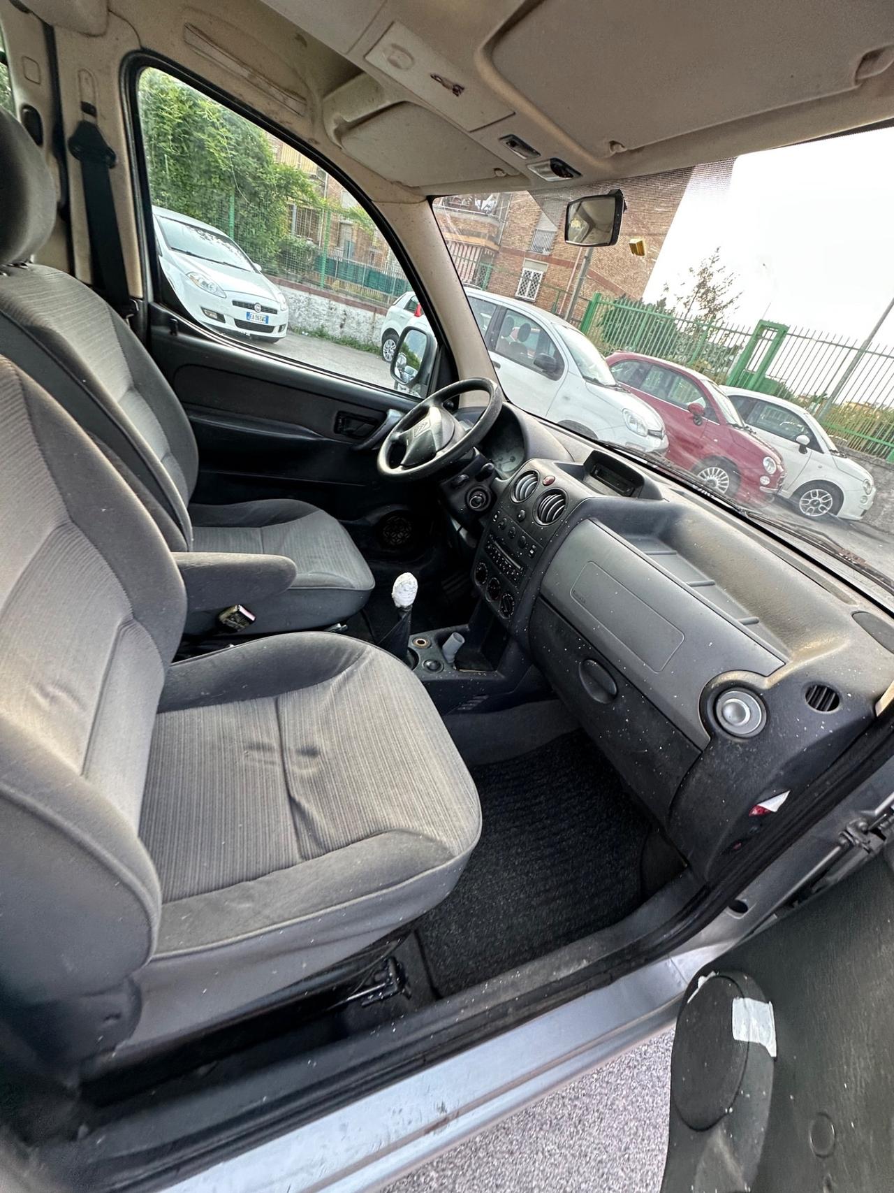 Citroen Berlingo 2.0 HDi 5p. Chrono
