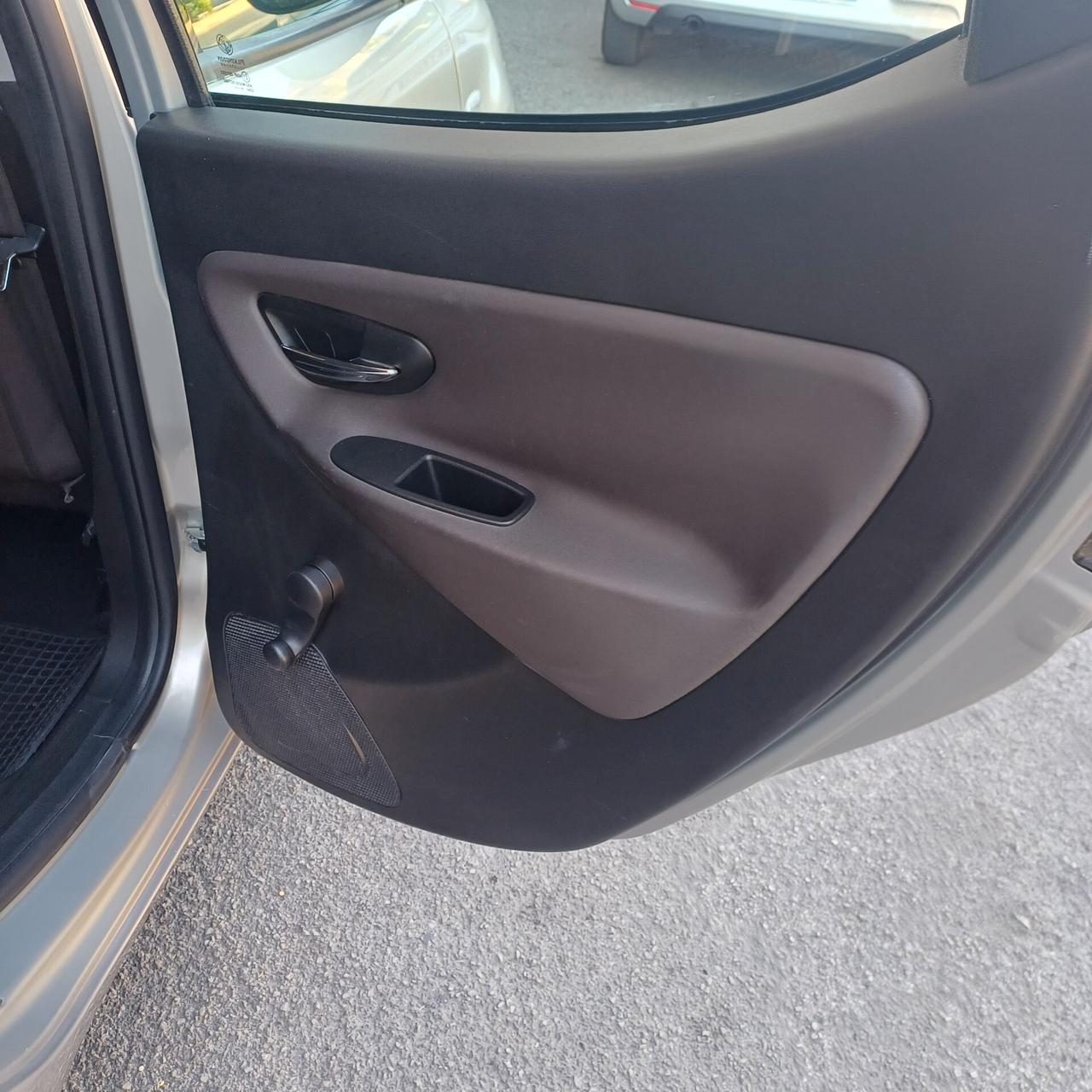 Lancia Ypsilon 1.3 MJT 16V 95 CV 5 porte S&S Platinum