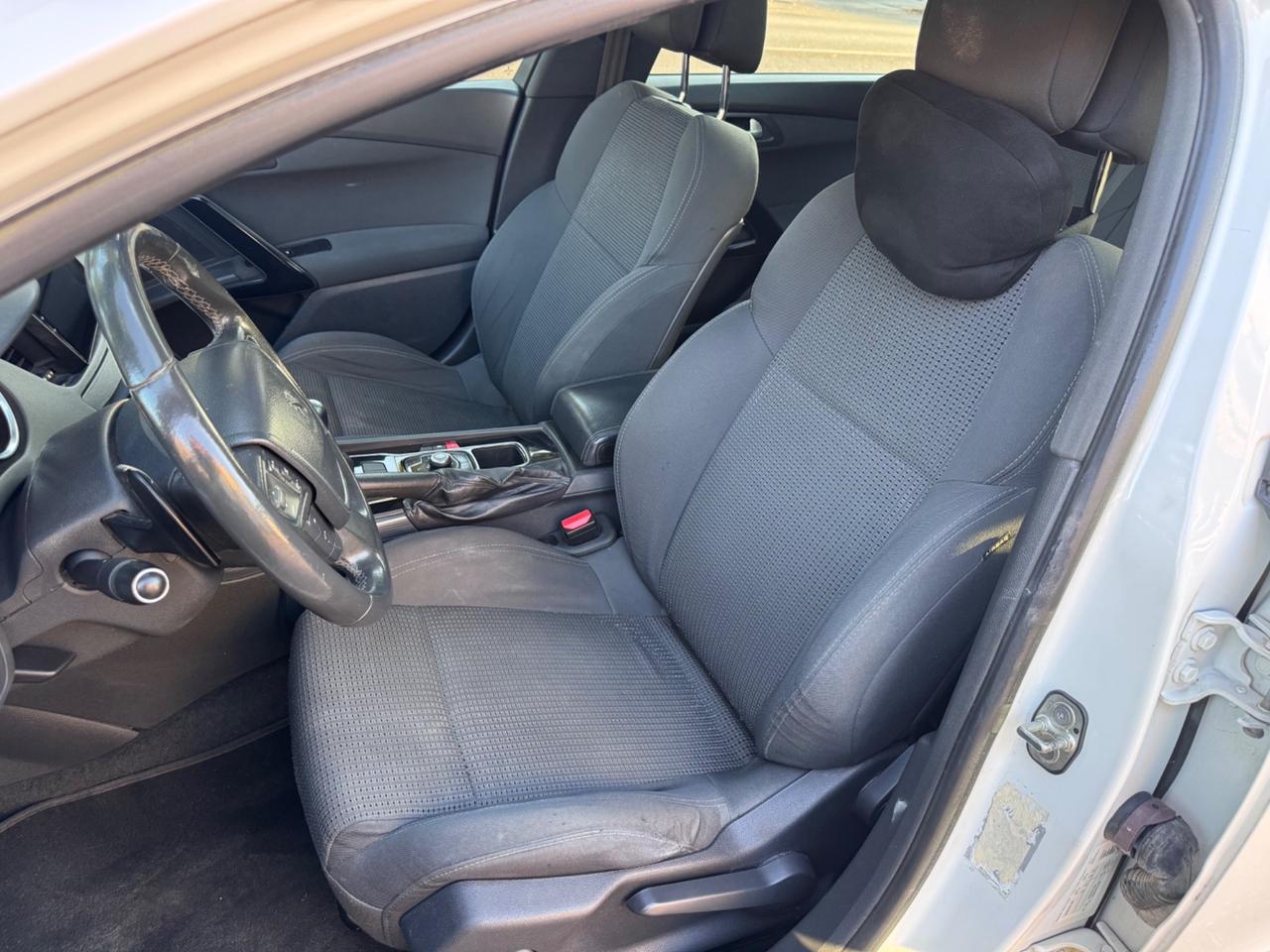 Peugeot 5008 1.6 e-HDi 115CV S&S garanzia 12 mesi
