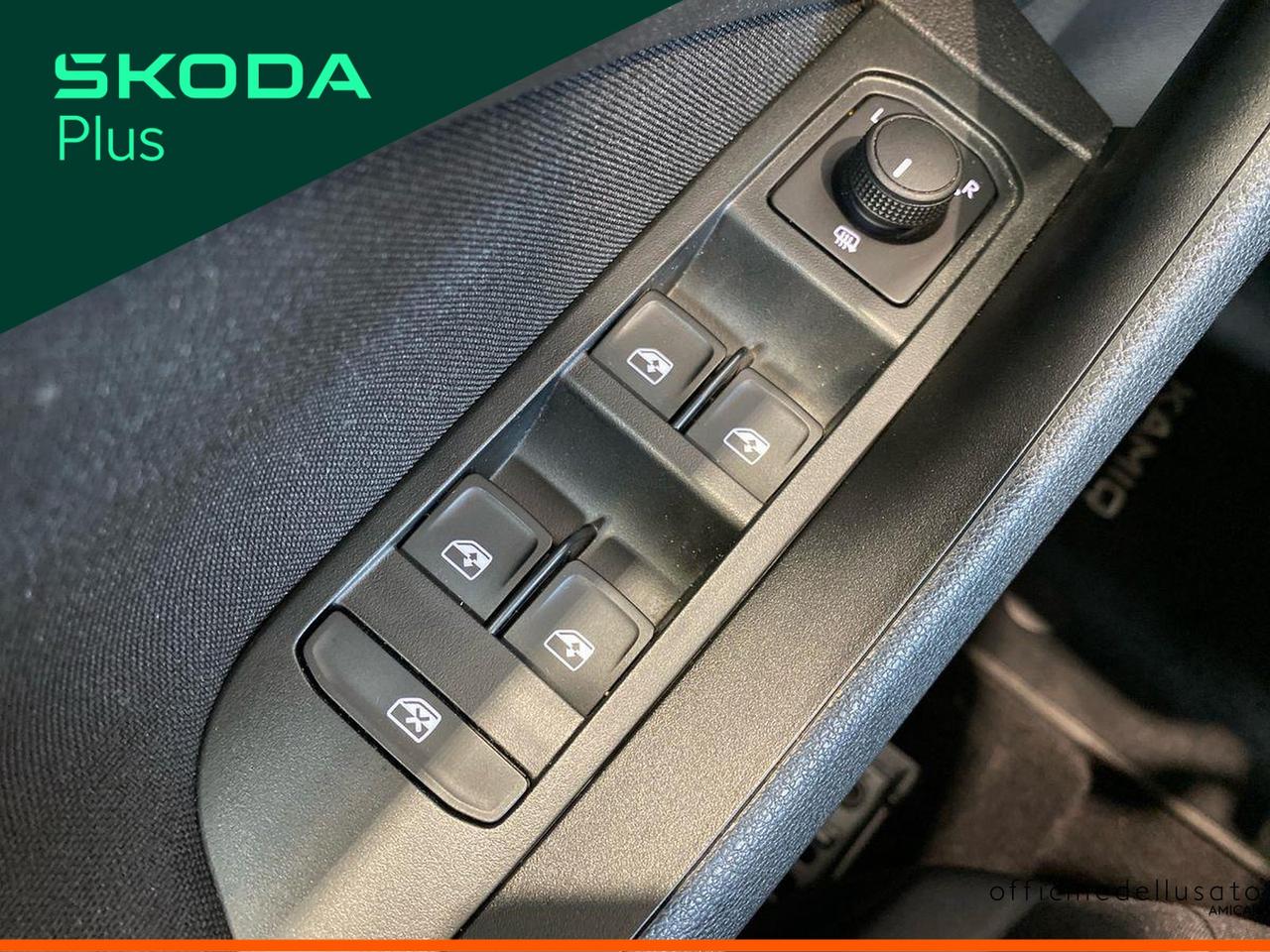 Skoda Kamiq 1.0 tsi 115cv black dots