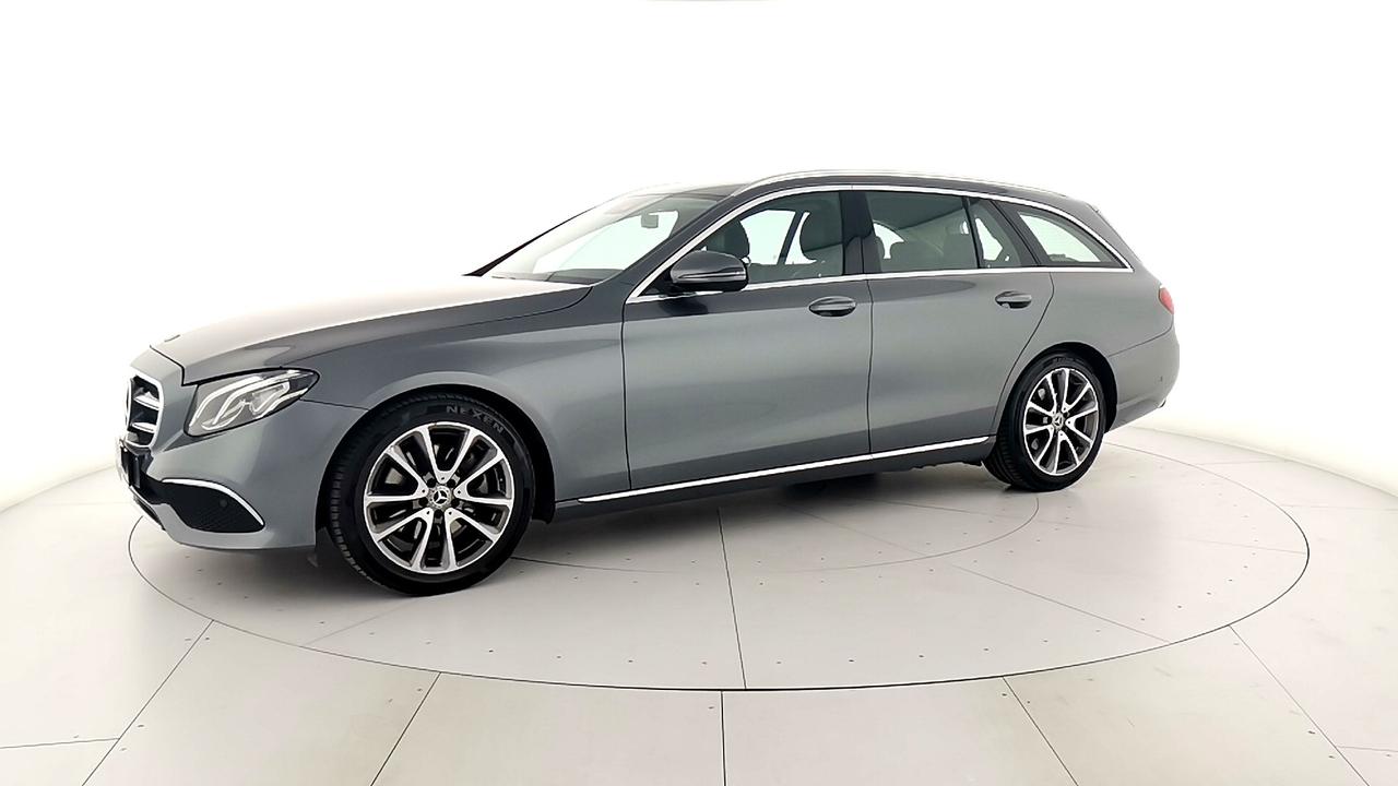 Mercedes-Benz Classe E - S213 SW - E SW 220 d Business Sport auto