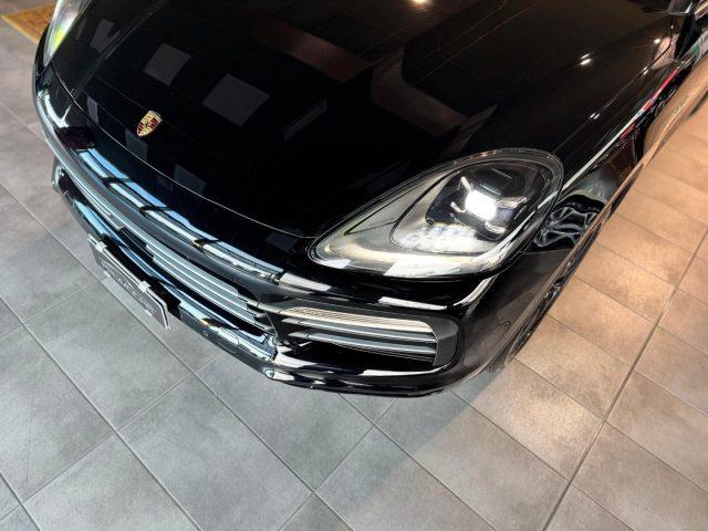 PORSCHE Cayenne 3.0 V6 E-Hybrid *UNIPROP*RADAR*SPORT CHRONO*
