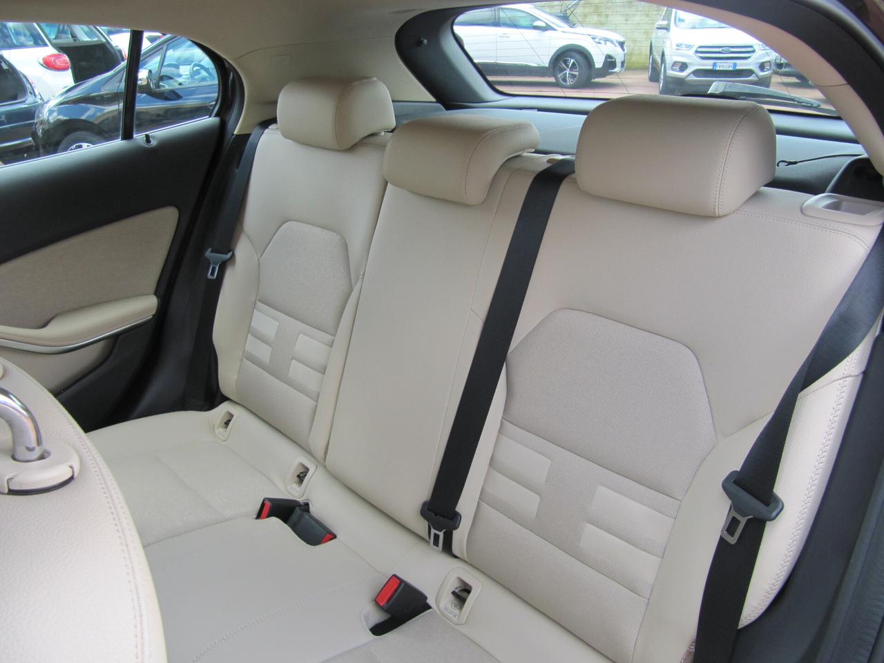 Mercedes-benz GLA 180 d Executive