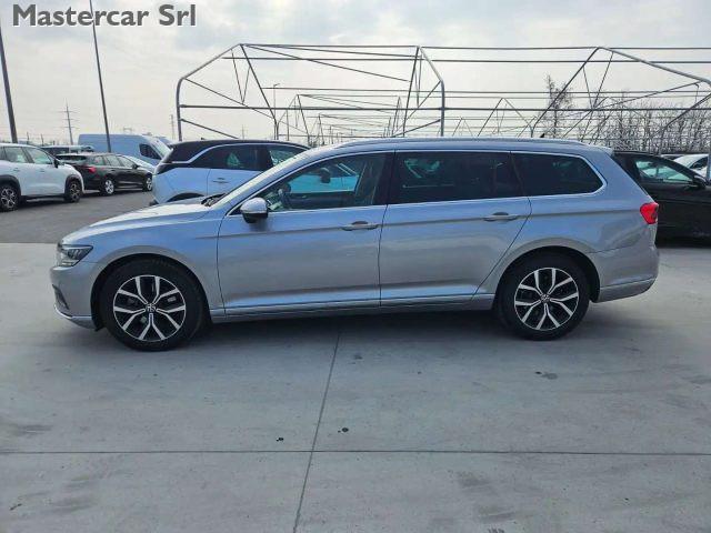 VOLKSWAGEN Passat Variant 2.0 tdi Executive 150cv dsg - GG861MW