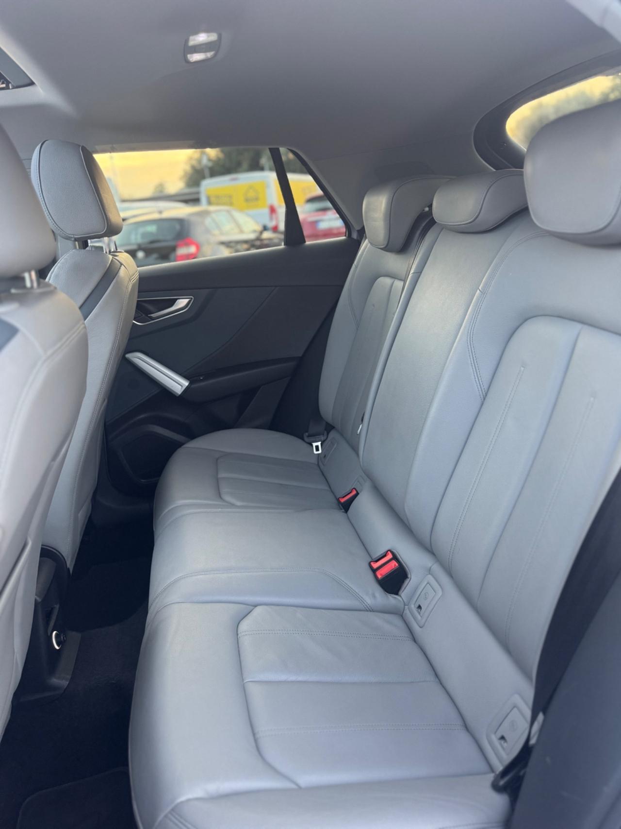 Audi Q2 1.6 TDI S tronic full tetto pelle navi