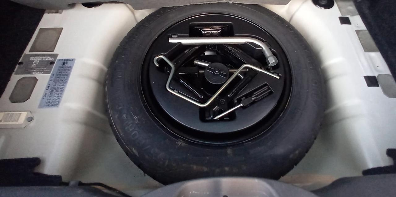 Fiat 500 Benzina cc. 1.242 Modello Lounge Euro 6/B SOLO 53.100 KM. Utilizzabile anche per i Neopatentati.