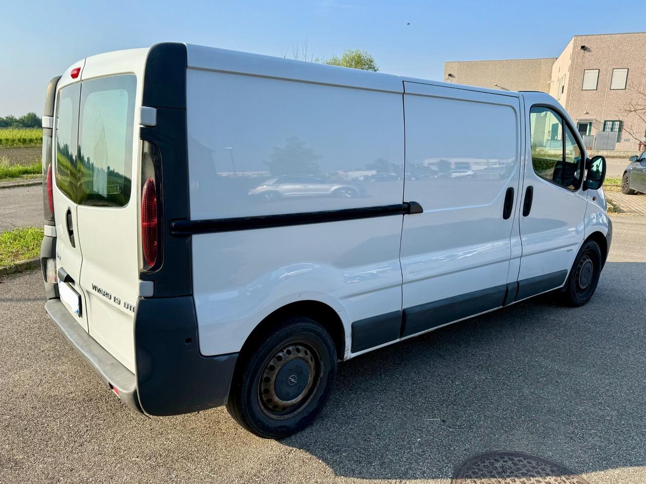 Opel Vivaro Renault Trafic 1.9 dci
