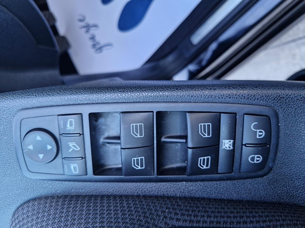 MERCEDES CLASSE A160 BlueEFFICIENCY GPL ANNO 2012