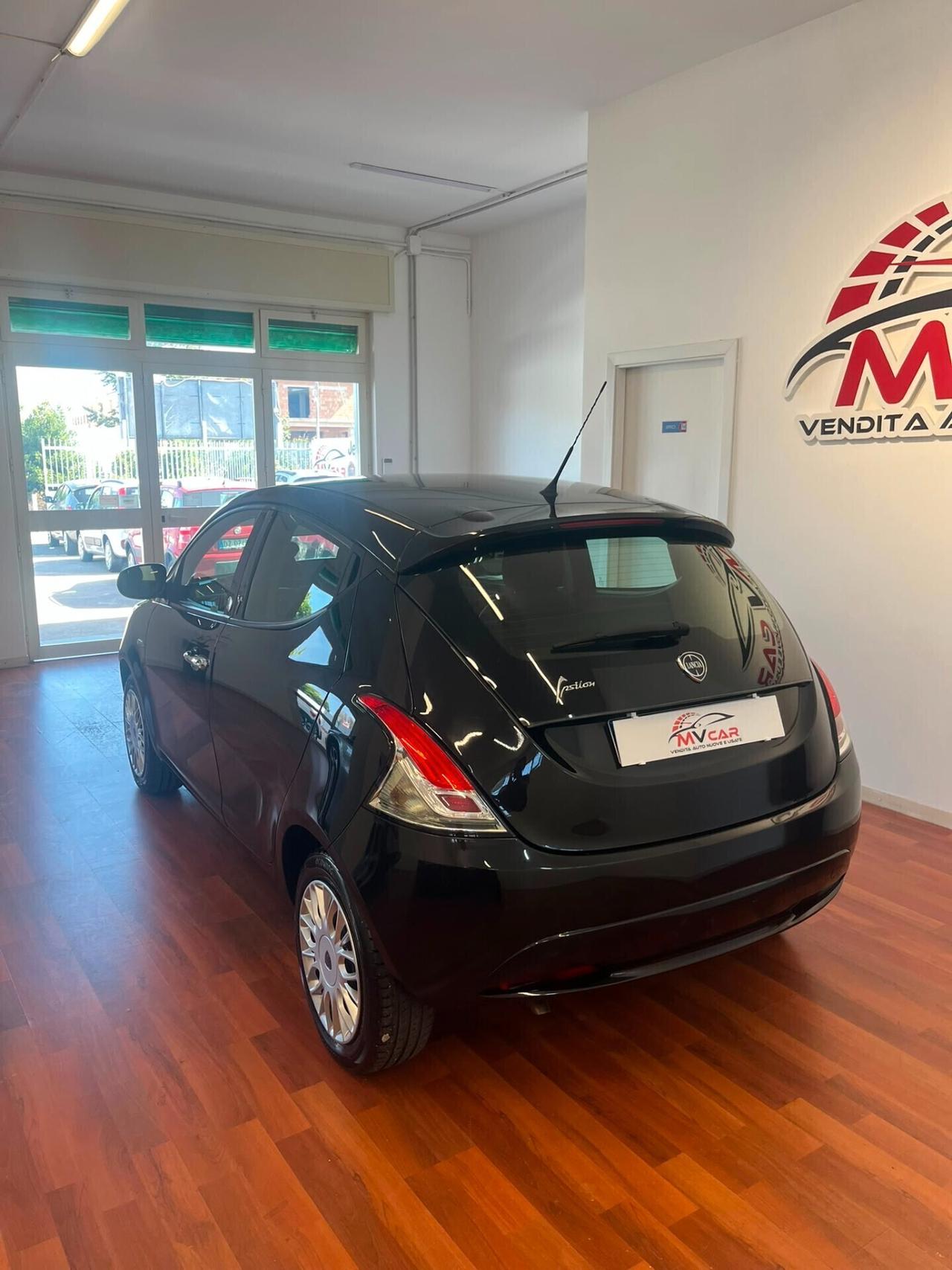 Lancia Ypsilon 1.2 69 CV 5 porte GPL Ecochic Gold
