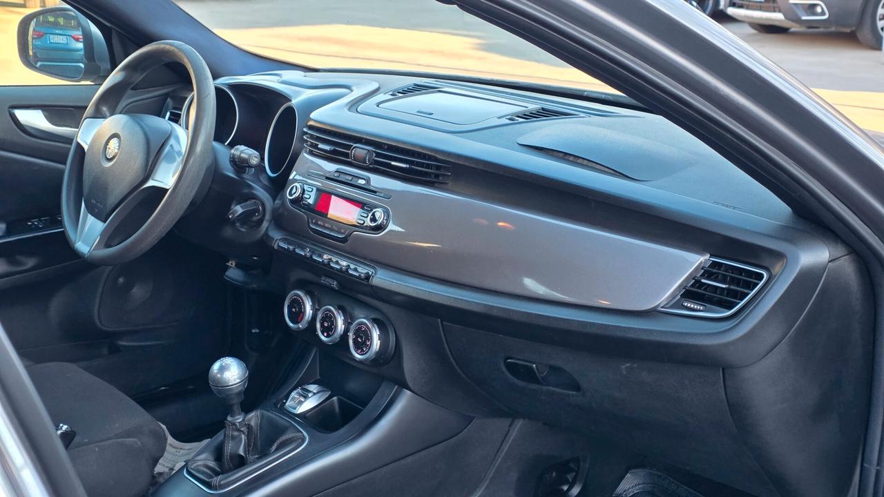 Alfa Romeo Giulietta 1.6 JTDm-2 105 CV Exclusive