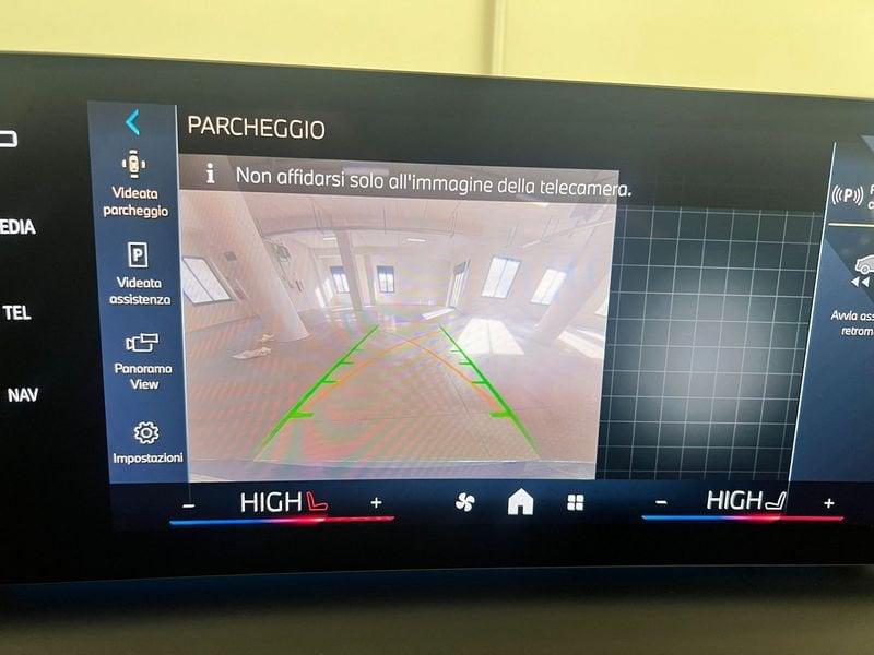 BMW Serie 1 F70 120d 48V MSport Pro auto