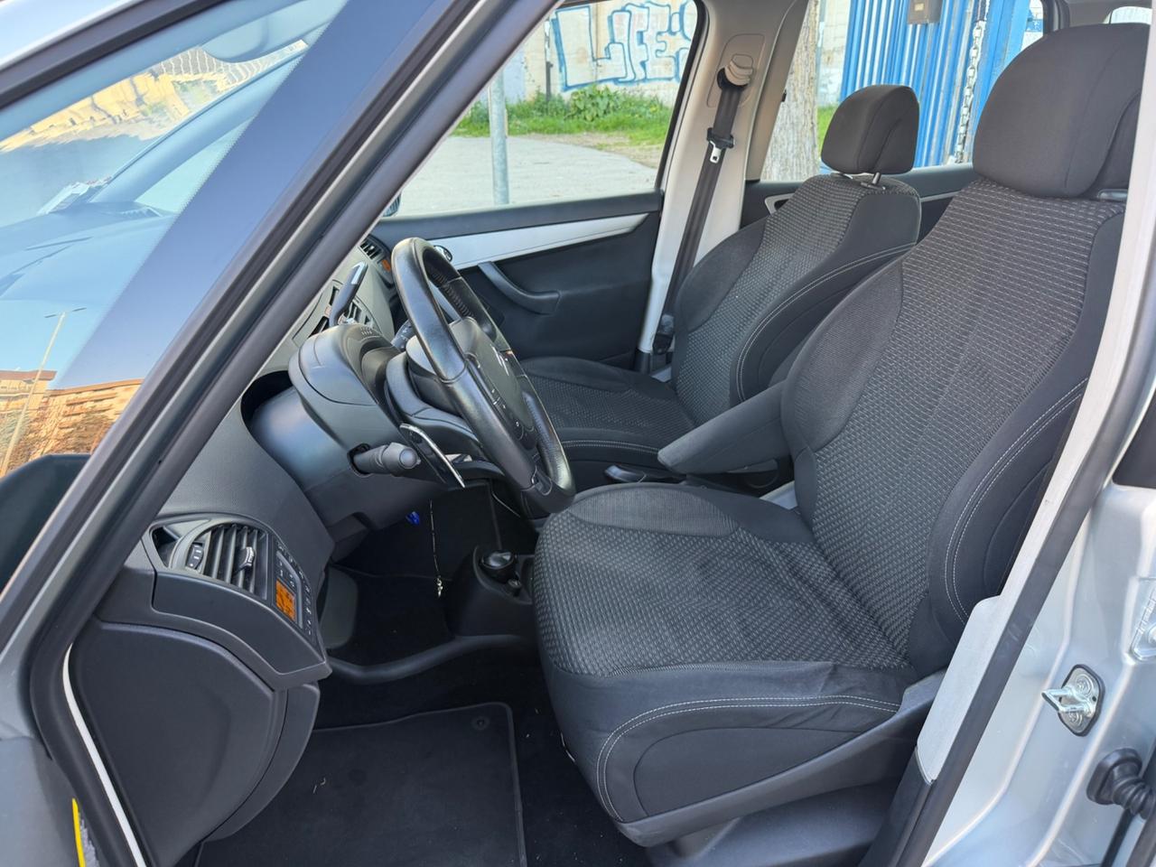 Citroen C4 Picasso 1.6 HDi 110 cv 2009 automatica