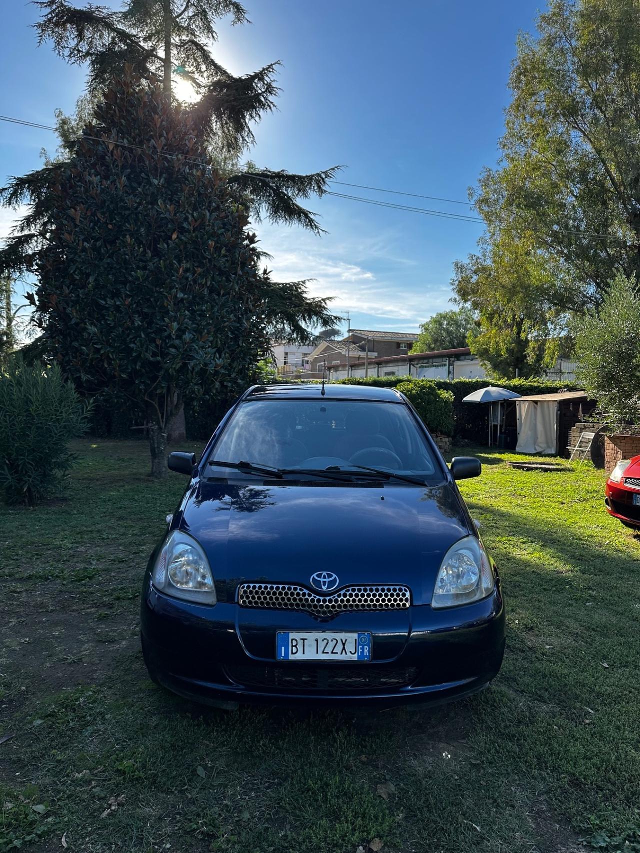 Toyota Yaris 1.0i 16V cat 3 porte Sol