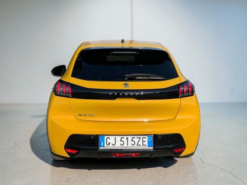 Peugeot e-208 Allure Pack e 136cv