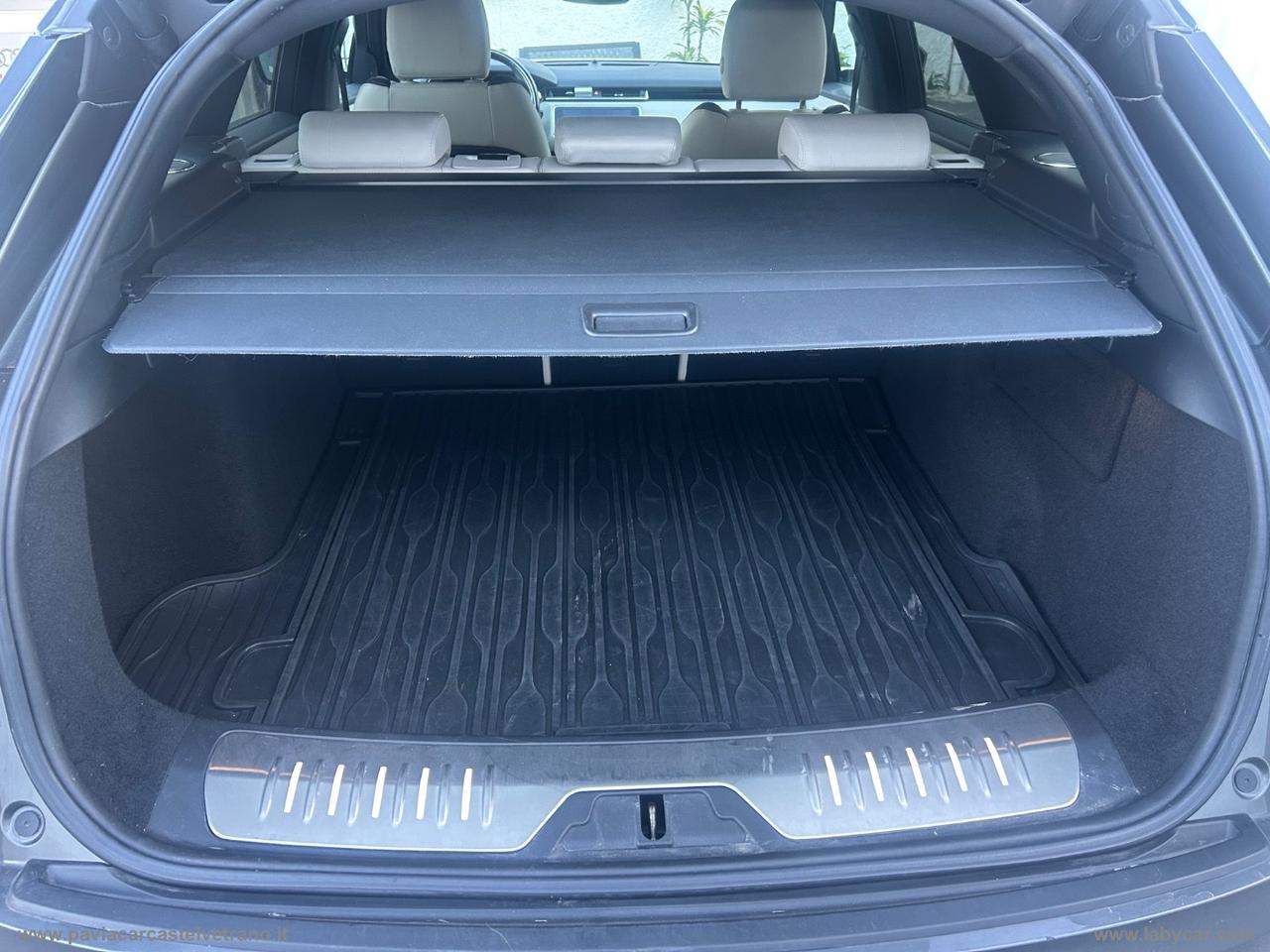 LAND ROVER RR Velar 2.0D 240 R-Dynamic HSE