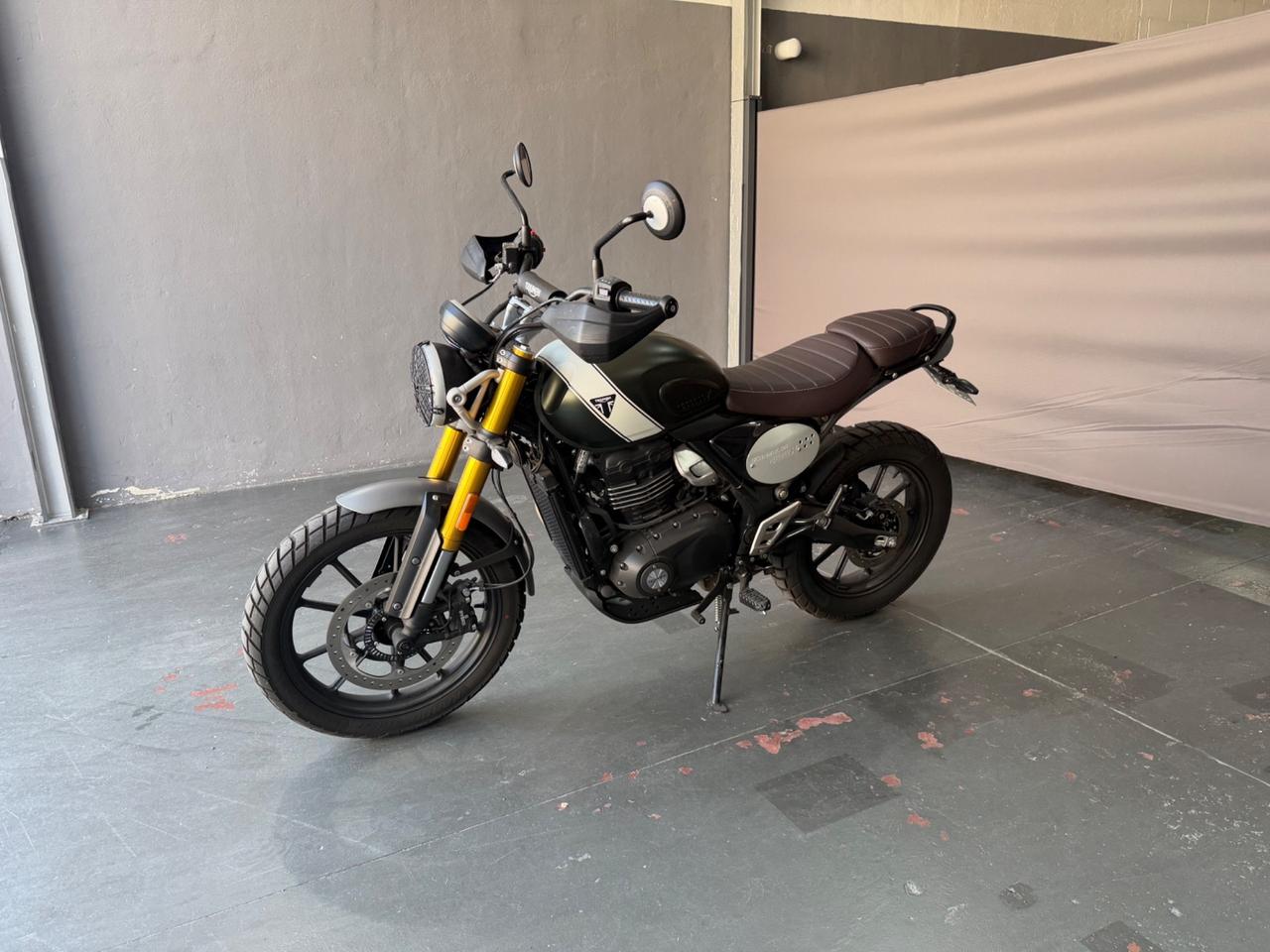 Triumph Scrambler 400 X400 MATT KHAKI GREEN