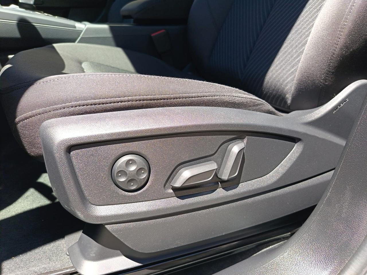 Audi Q5 40 TDI 204 CV quattro S tronic Identity Black