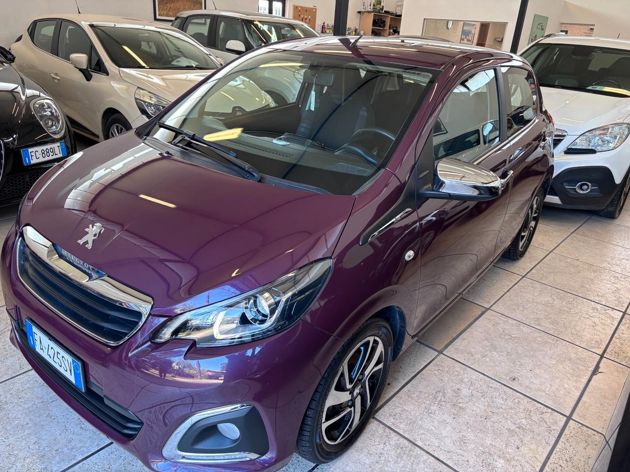 Peugeot 108 PureTech 82 5 porte Allure TOP!