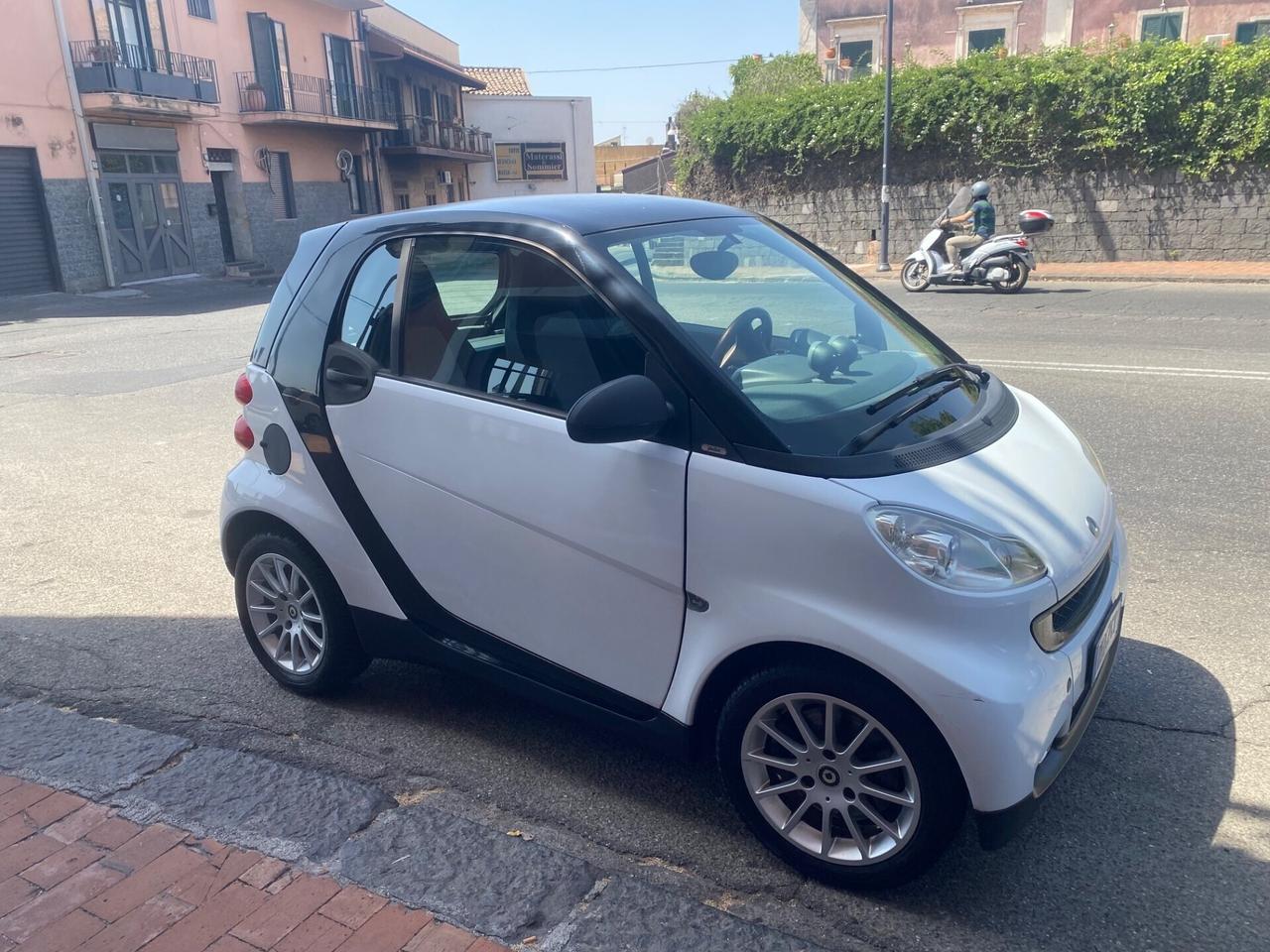 Smart ForTwo 1000 52 kW coupé passion