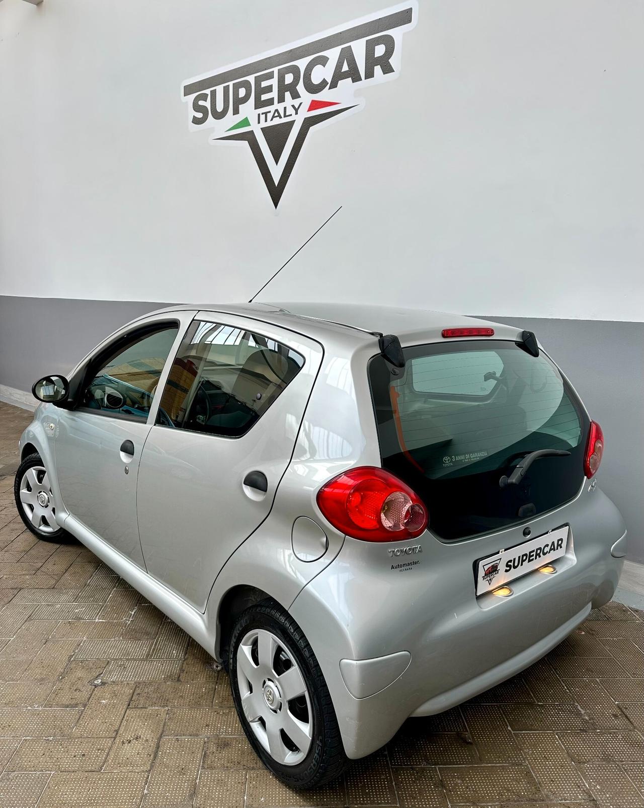 Toyota Aygo 1.0 Benz, unico proprietario. Guidabile anche da neopatentati.