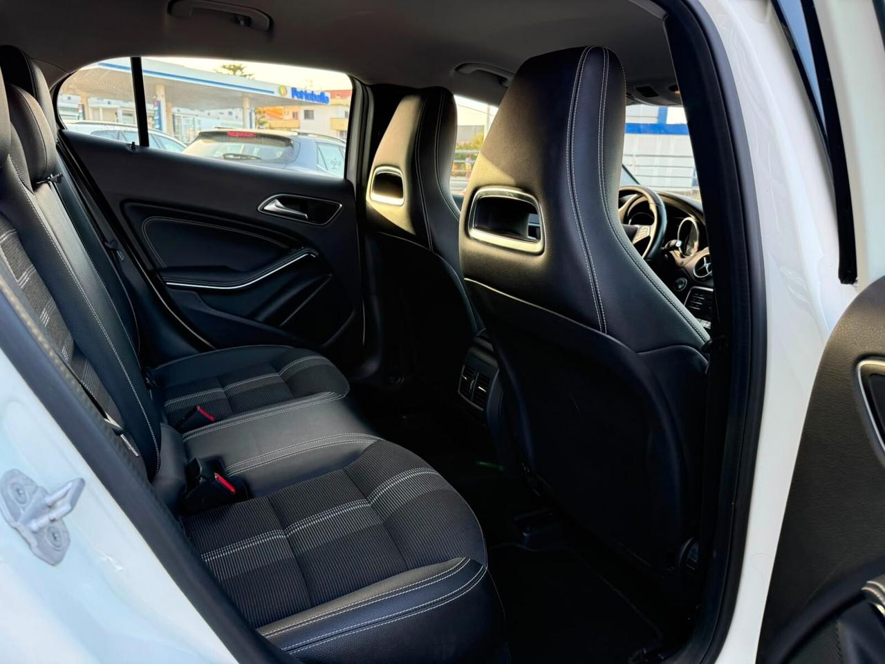Mercedes-benz GLA 200 d Automatic Premium