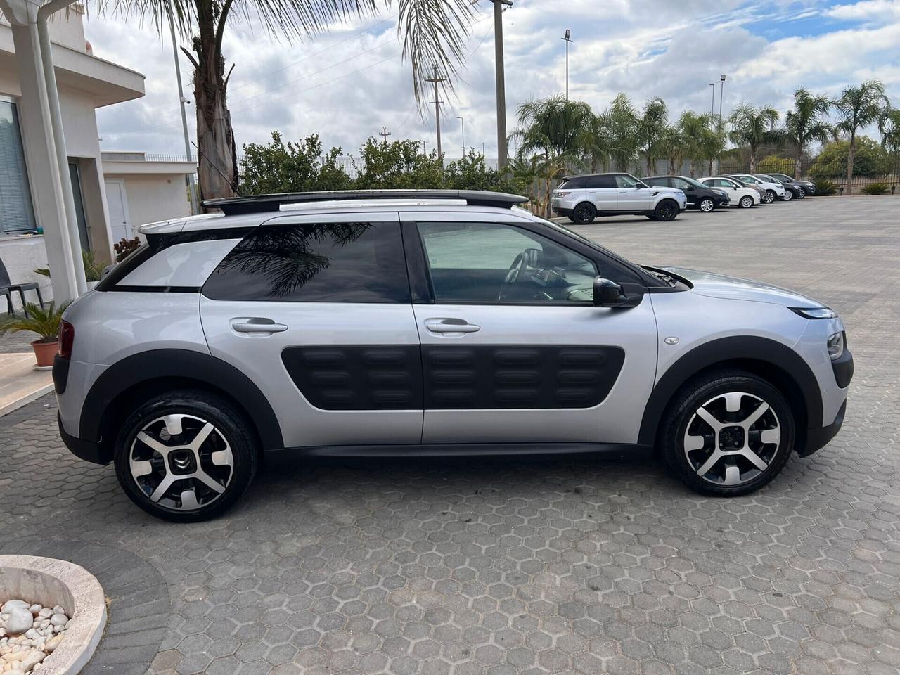 Citroen C4 Cactus BlueHDi 100 S&S Shine