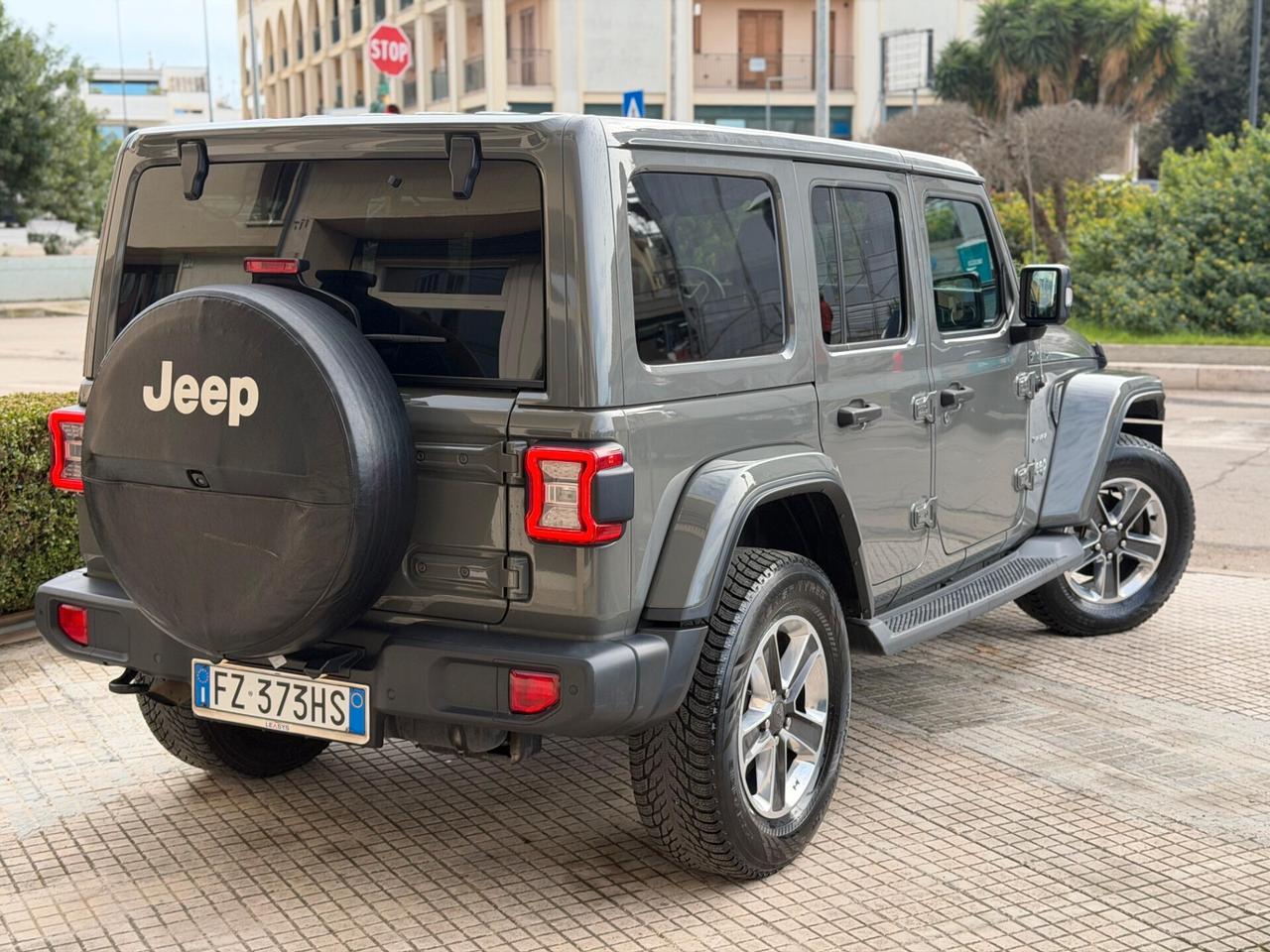Jeep Wrangler Unlimited 2.2 Mjt II Sahara