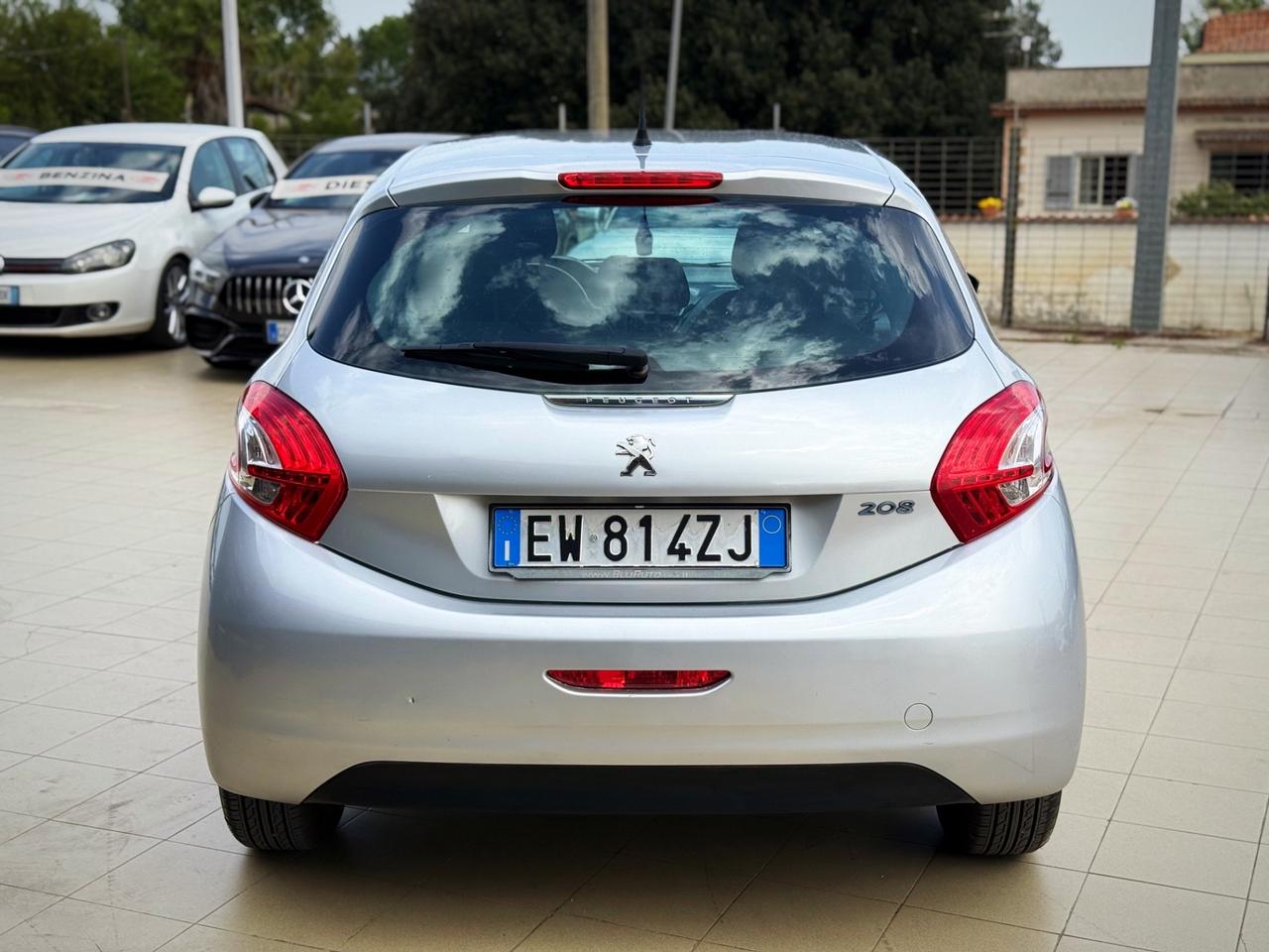 Peugeot 208 PureTech 82 5 porte Access Unico Proprietario Garanzia 12 Mesi