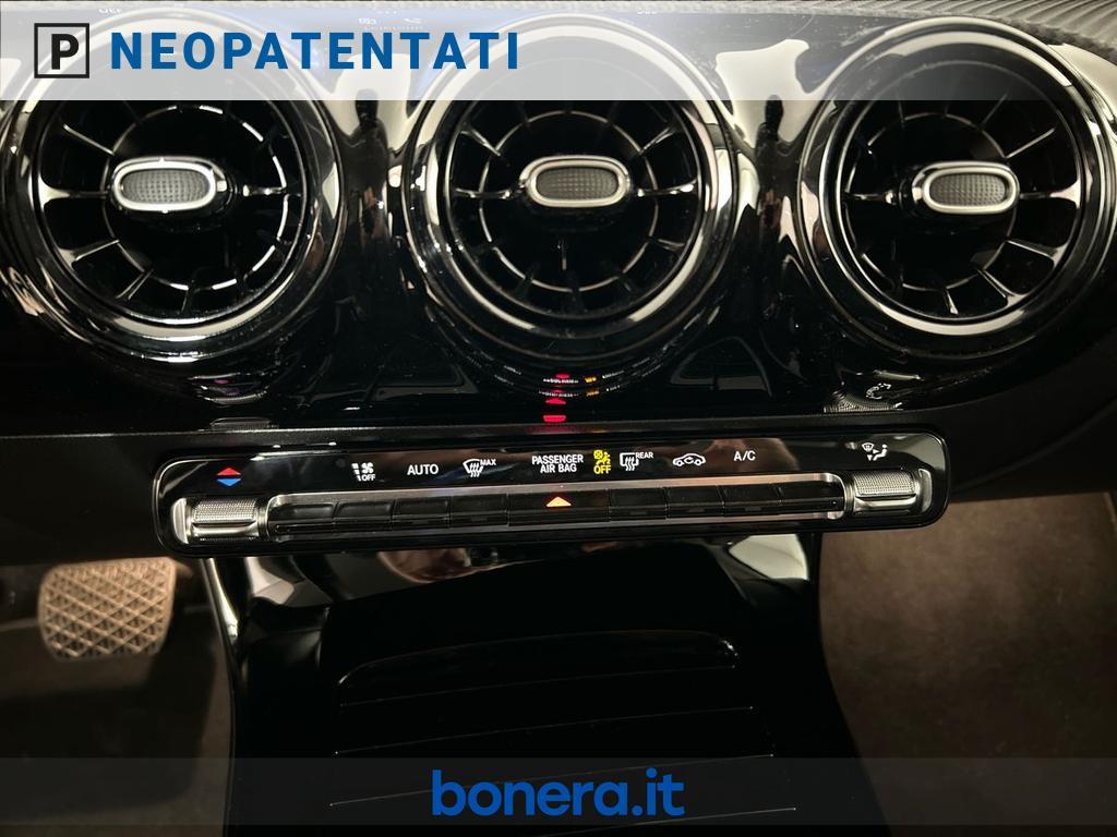 Mercedes Classe A 180 180 D Advanced 8G-DCT