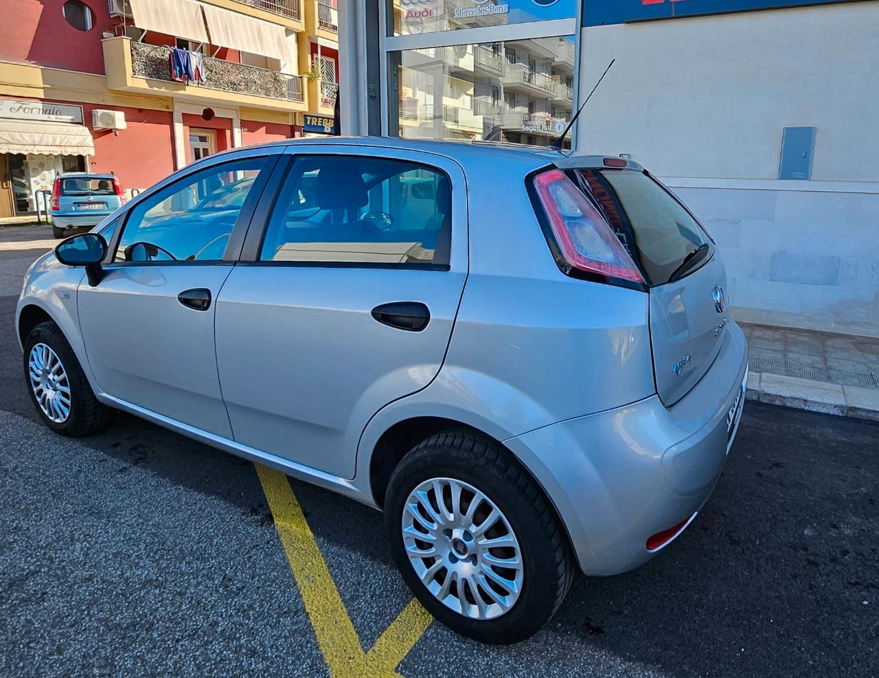 Fiat Punto 1.4 8V 5 porte Natural Power Lounge