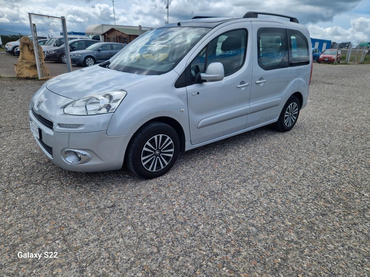 Peugeot Partner Tepee 1.6 e-HDi 92 CV S&S Outdoor