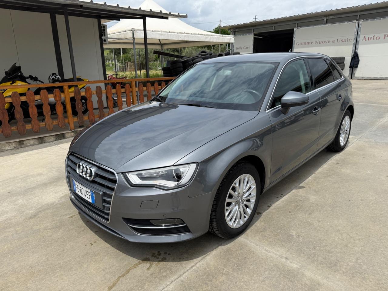 Audi A3 1.6 TDI clean diesel S tronic Attraction