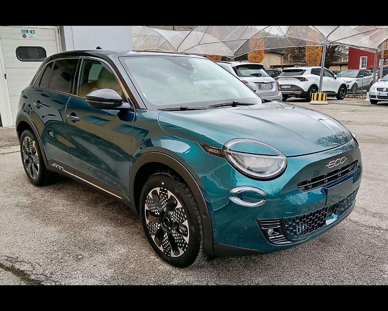 Fiat 600 Hybrid 110 CV DCT MHEV Business