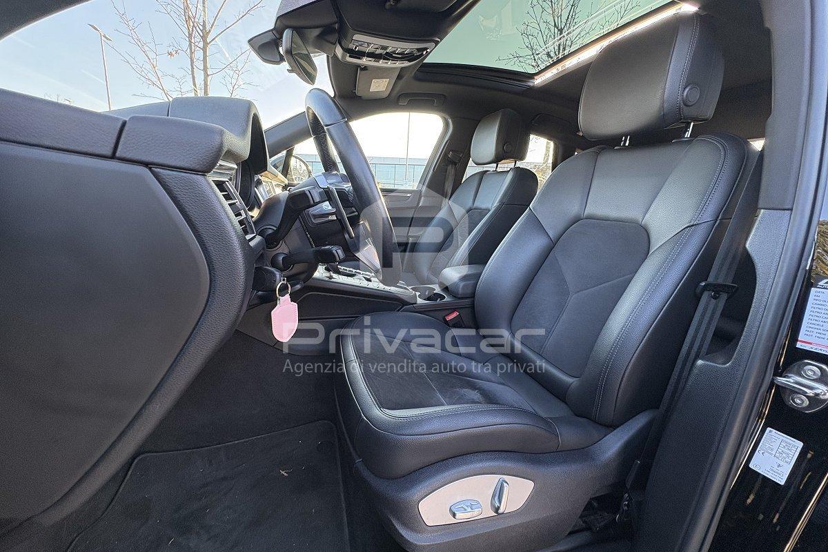 PORSCHE Macan 2.0