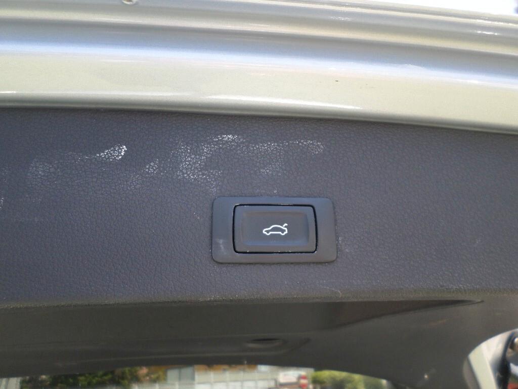 Audi Q2 2.0 TDI quattro S tronic Design