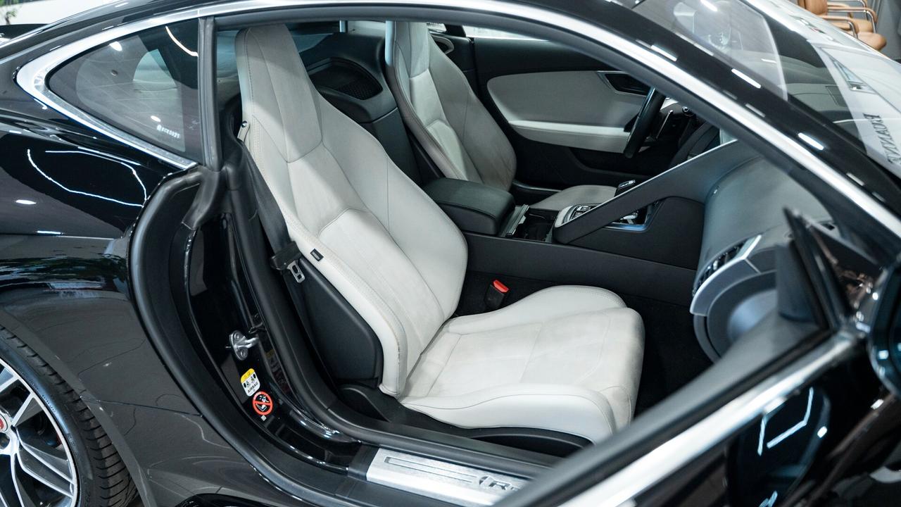 Jaguar F-Type COUPE 2.0 RWD 300CV R DYNAMIC AUTO XENO NAVI PELLE FULL OPTIONAL