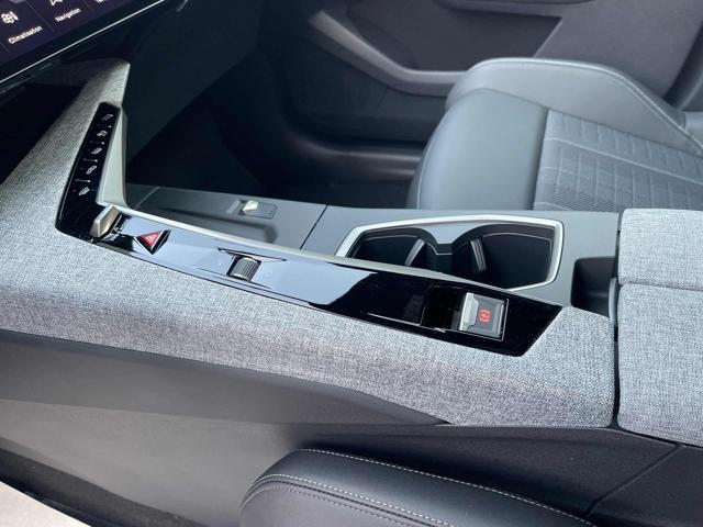 PEUGEOT 3008 Hybrid 145 e-DCS6 GT - NUOVO