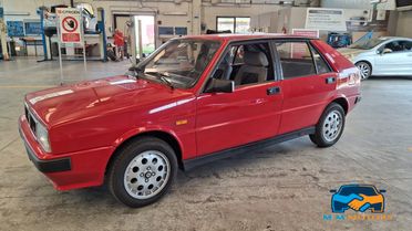 Lancia Delta 5 Porte Delta 1.6 Turbo HF RST