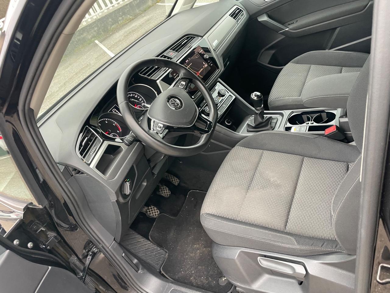 Volkswagen Touran 1.6 TDI 115 CV SCR DSG Executive BlueMotion Tech.